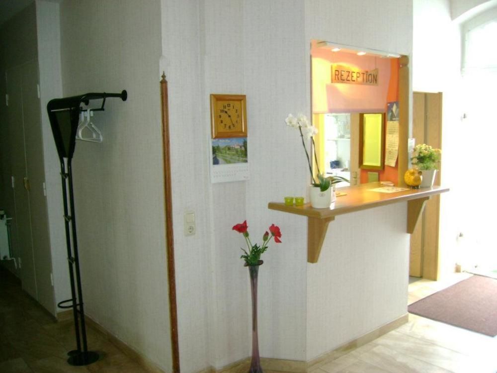 Hotel - Pension Vesta Бад Елстер Екстериор снимка